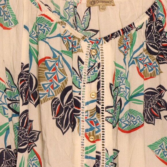 Democracy rayon 3/4 length sleeves lightweight shirt, white green and blue shirt - Picture 5 of 10